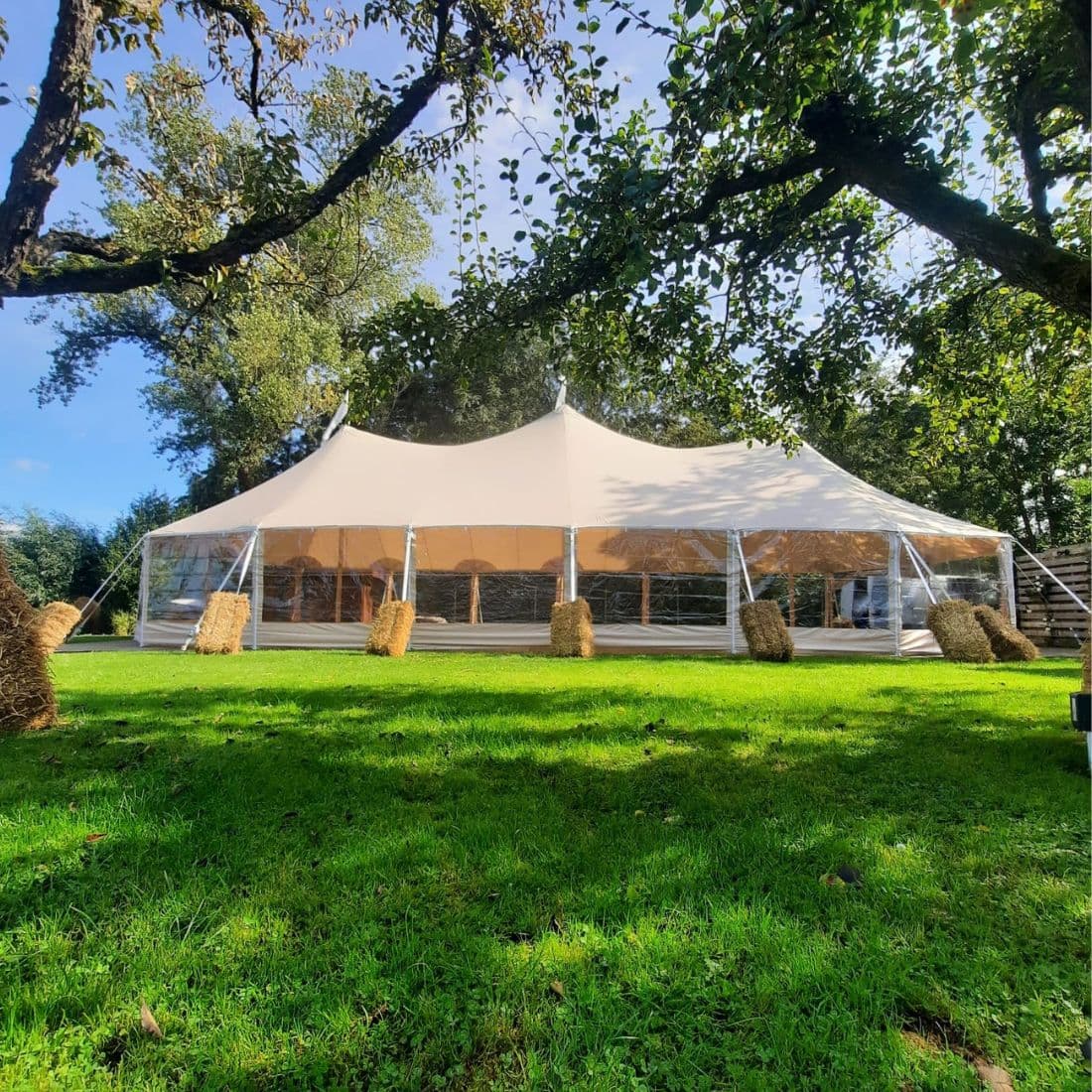 Sailcloth tent 20x14m